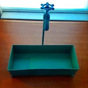 Rustic Distressed Metal Faucet Tub Planter w/ Ball Feet